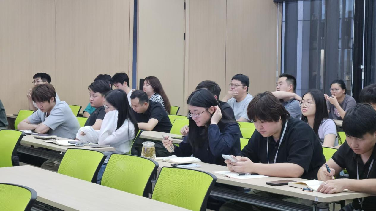 第二輪銷售鏈專項(xiàng)培訓(xùn)第八場(chǎng)舉行 --學(xué)習(xí)評(píng)估商機(jī)價(jià)值